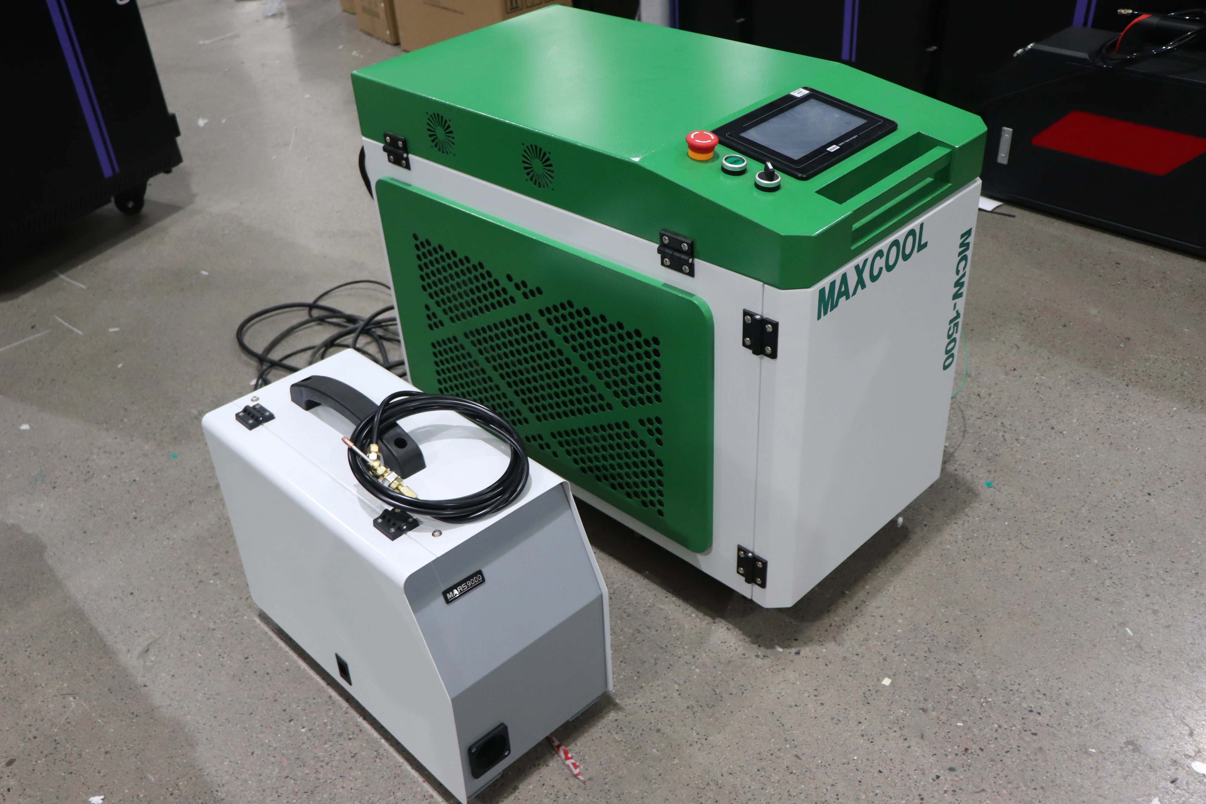 

Hand-held 1500W Affordable Laser, Cleaning/Welding/Cutting 3-in-1 Machine, Portable with Wheel, 1KW 2KW 3KW Optional, Tools