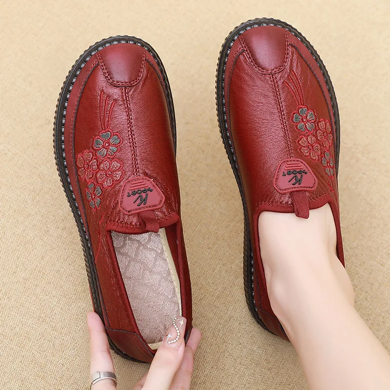 2023 New Spring /Autumn Genuine Leather Breathable Flats Ballet Shoes Female Casual Shoes Office Lady Comfort Shoes
