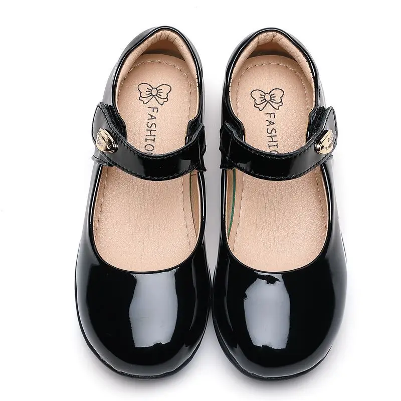 Рисунок 3 - Черные кожаные туфли для девочек