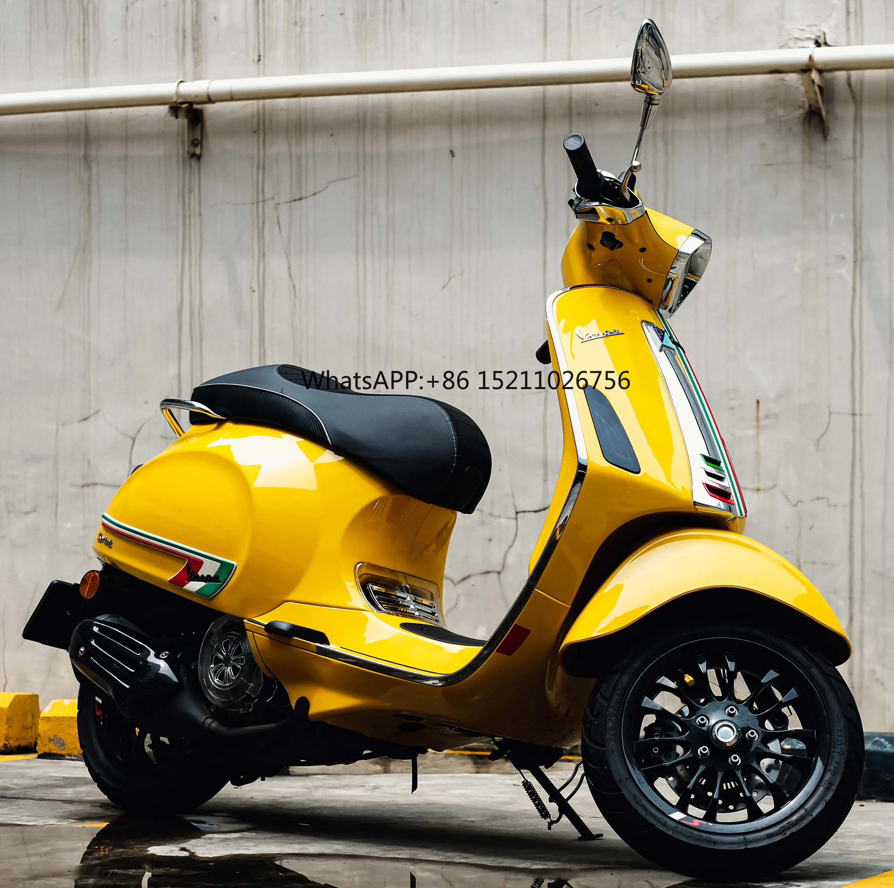 Piaggio Customized Vespa 35 Vespa Scooter Bike Modern Motocycles