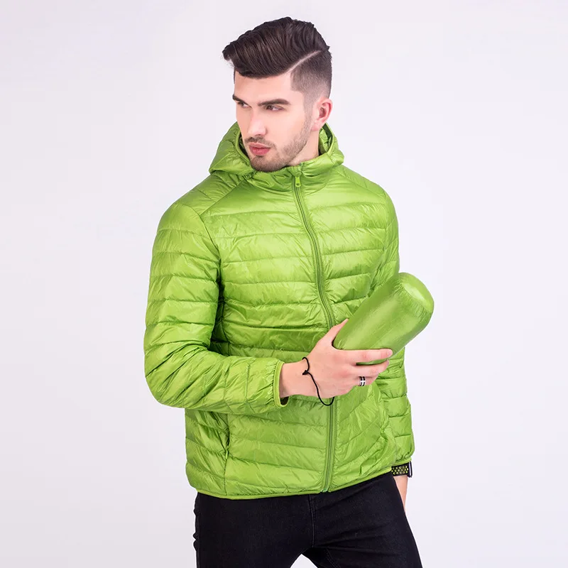 Mens Fashion Winter Jackets Ultra Light Windproof Hooded White Duck Down Coats Casual Autumn Portable Puffer Jackets Warm Parkas