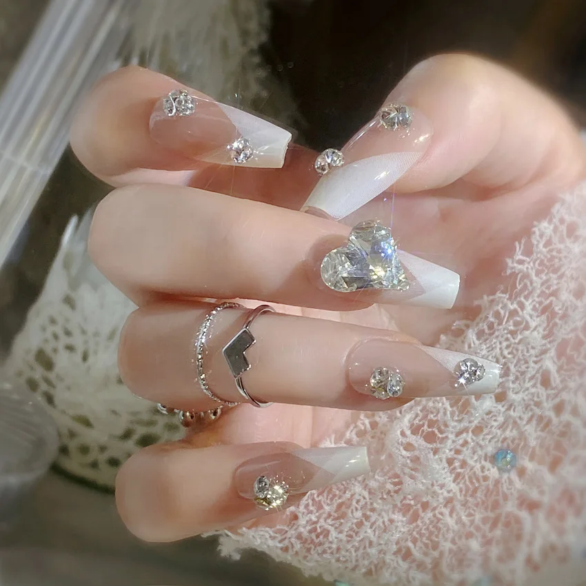 Fake Nails 24Pcs Mid-Length 3D Flower Pearl Designs Nude Pink Press on For Women DIY Manicure