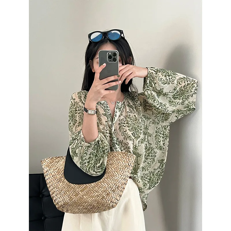 

Retro Slim Green Floral Lantern Sleeve Micro Sun Protection Shirt For Women 2023 Summer New Loose Sun Protection Clothes
