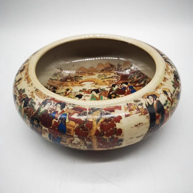 Qing Qianlong Enamel Painting of Beautiful Women Brush Wash Ashtray Antique Porcelain Home Decoration