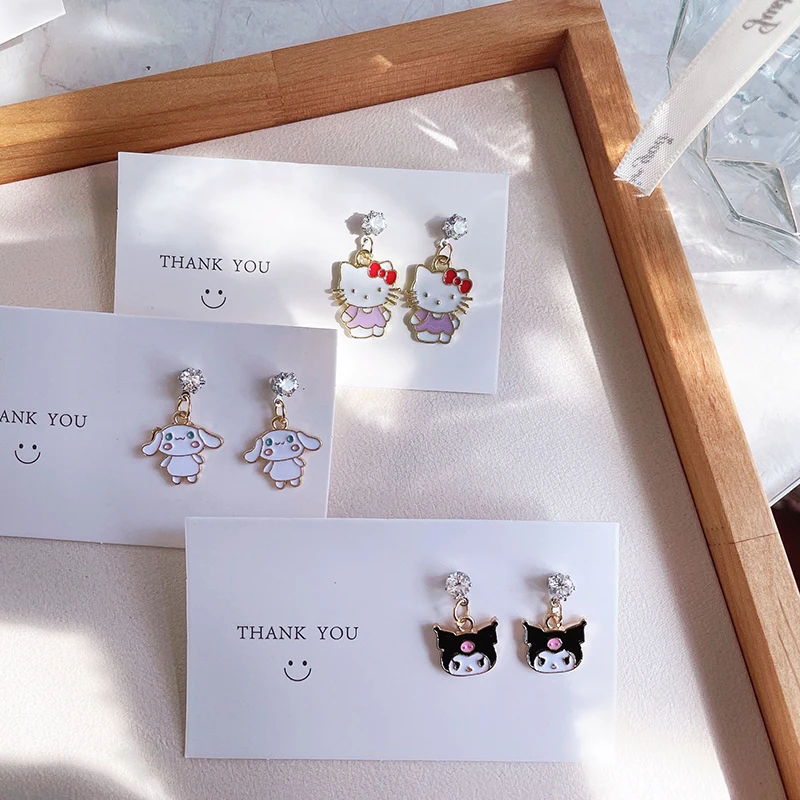 

1 пара Sanrio мультфильм аниме Hello Kitty серьги милые Kuromi Melody Pacha Cinnamonroll серебряные фотообои для девушек