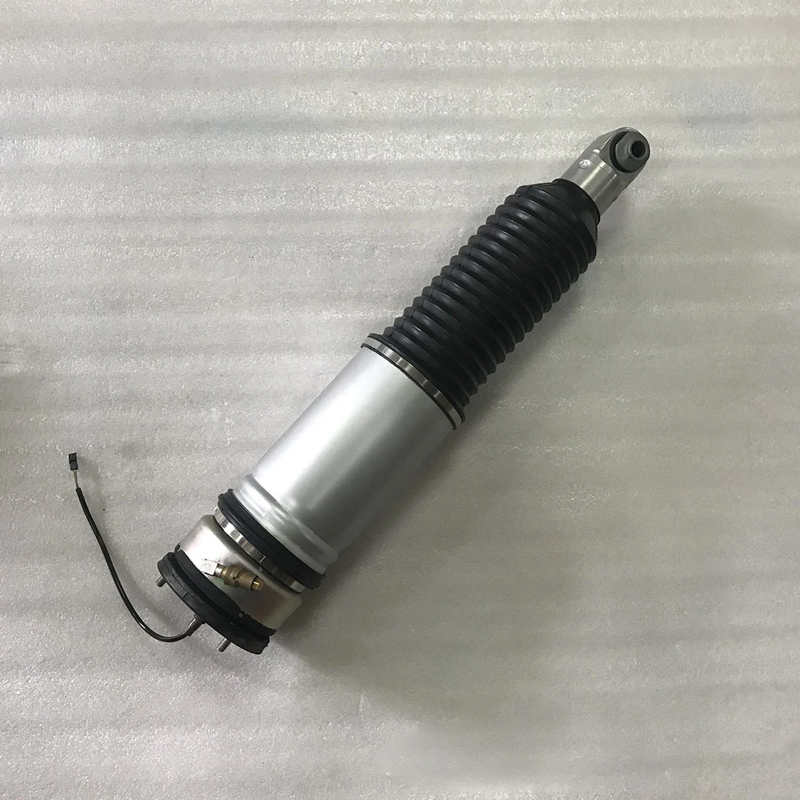      ġ, BMW E66/730d/740d/745i  OE:37126785538