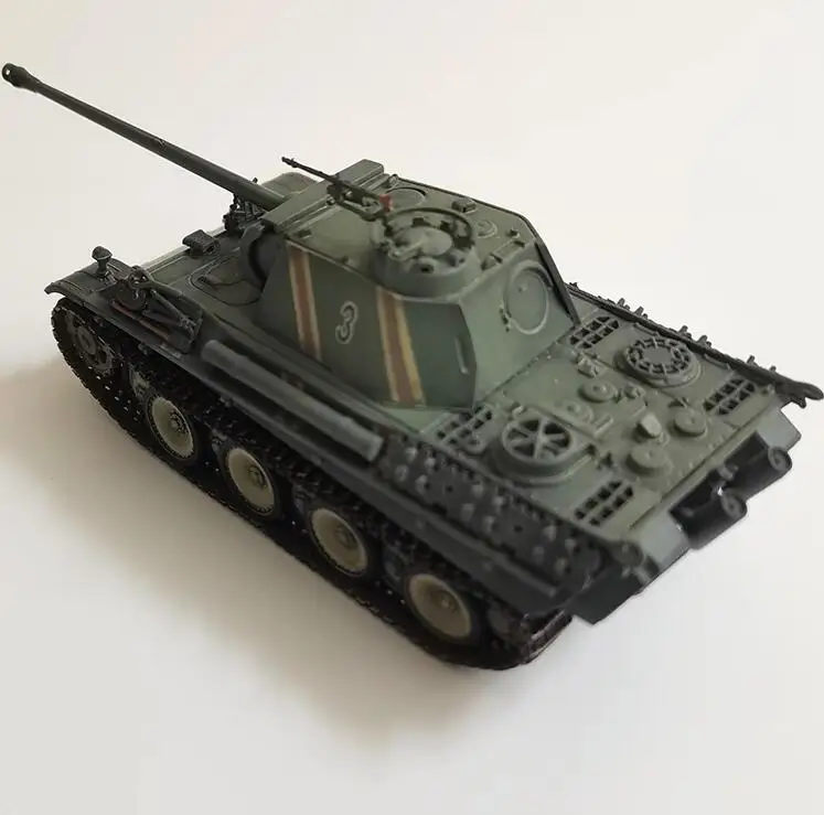 1/72 DG63210 German SD.KFZ.171 Panther G Tank Model Finished