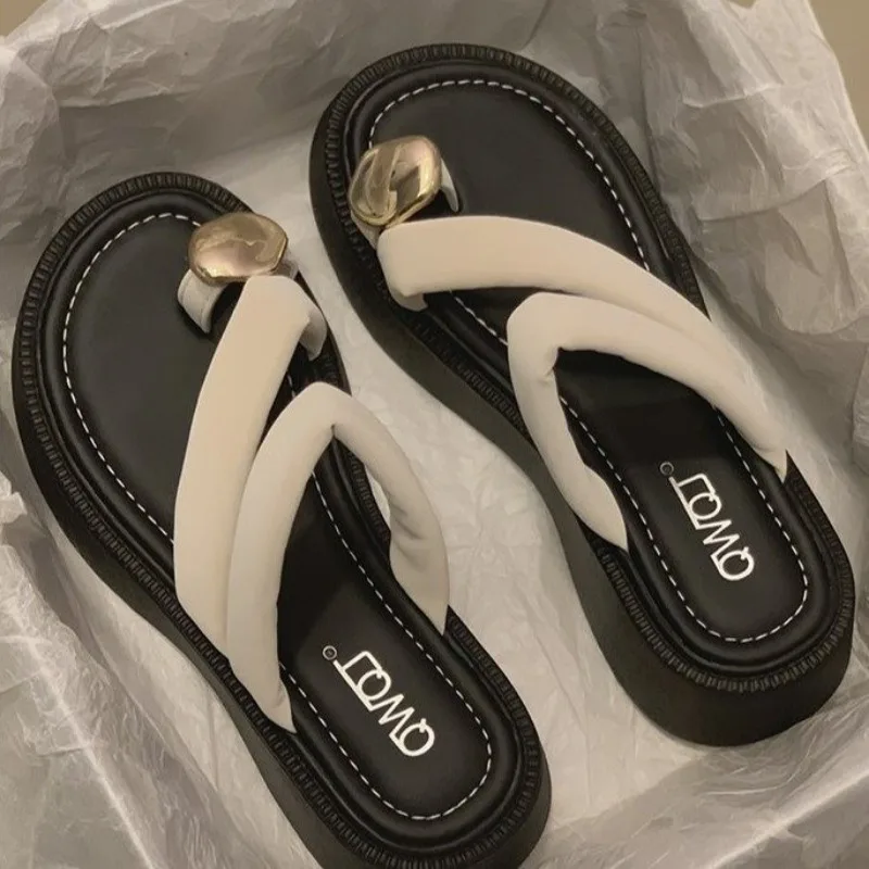 Summer Slippers Women's Toe Sandals Fashionable Metal Thick Soled Slippers Comfortable Flip-flops Casual Clip Sandals Slippers