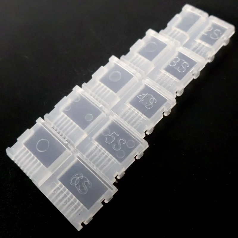 Clip AB pour batterie RC 2S-6S branché sur un chargeur RC, câbles d'équilibrage connectés