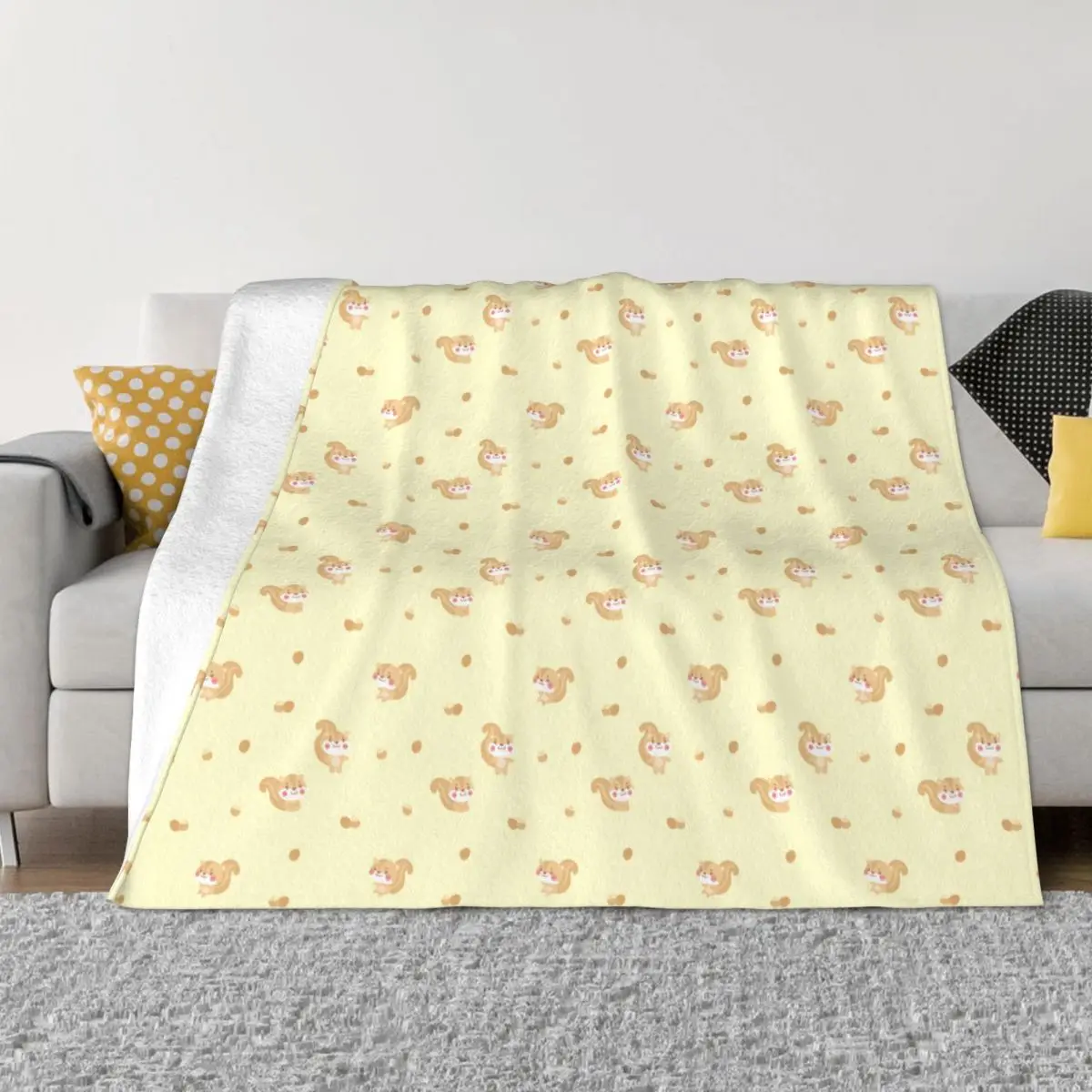 

Funny Squirrel Blanket Flannel All Season Cute Animal Portable Super Warm Throw Blanket for Bed Outdoor Bedspread