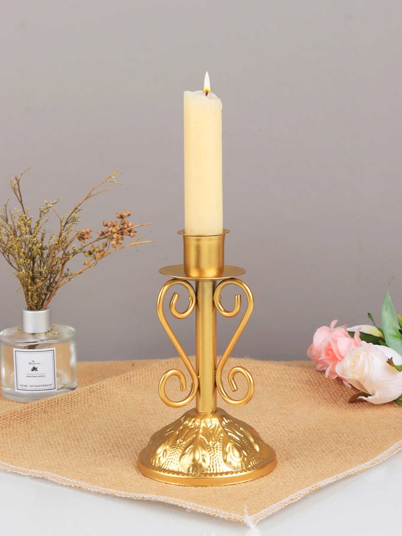 1pcs Vintage candle holders household decorations dining table decorations French Nordic romantic candlelight dinner props candle holders