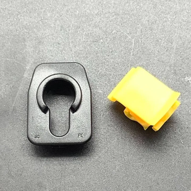 for Jeep Renegade engine hood Cover Brace Snap Clip 68247114AA