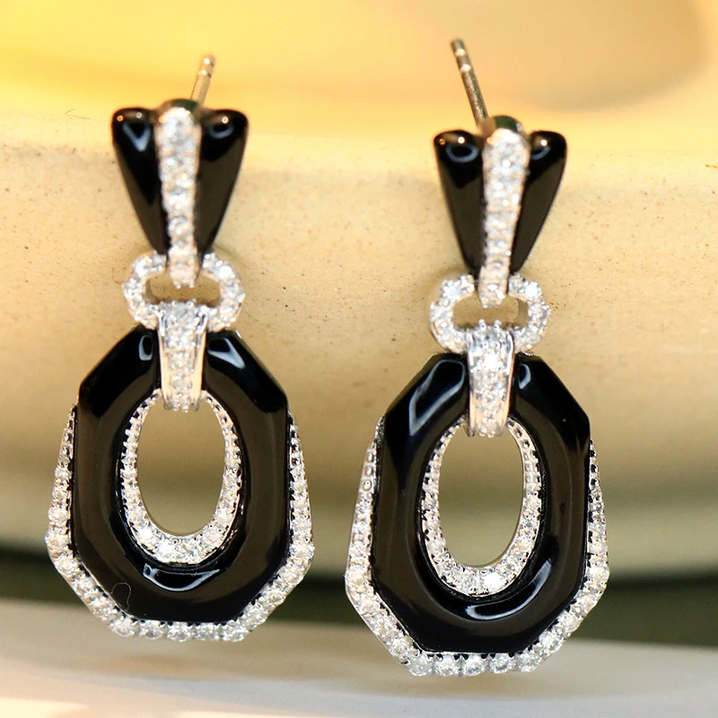 LUOWEND 18K White Gold Earrings Diamond and Black Onyx Earring Shiny Classic Shape Stud Earrings for Women High Engagement Party