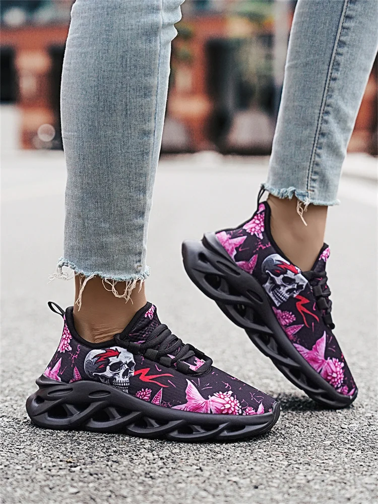 Women's Breathable Mesh Running Sneakers With Skull Pattern_voghion.com