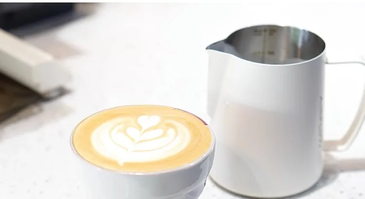 Description Picture 4 of item13.7/20.5oz Stainless Steel Milk Frothing Pitcher Pointed Mouth Milk Jug Coffee Latte Art Cup Steaming Pitcher with Scale