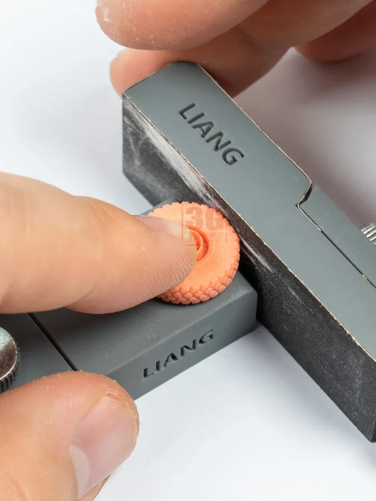 LIANG Model Renovation Tool Non adhesive Grinding Board Sandpaper Clamping Sander 0226 3