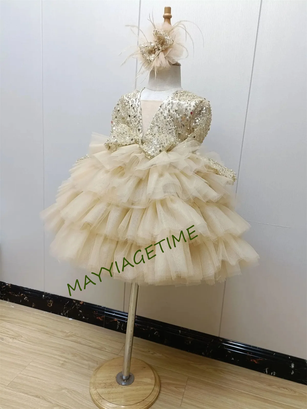 Mädchen Kleider geschwollene kleine Mädchen Kleid Perlen Prinzessin Kleid Blumen mädchen Kleider Baby Erstkommunion Bogen Weihnachts geschenk