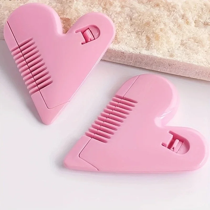 1Pc Thinning Beauty Hair Cut Accessories Home Mini Makeup Tools Heart Shape Hair Cutting Trimmer Barber Comb Bangs Hair Remover 4