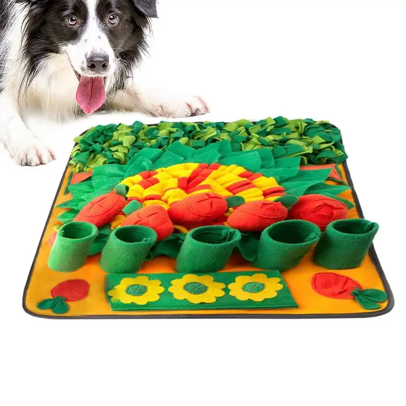 

Sniffing Mat with 5 Squeaky Carrots Puller Dog Feeding Mat with pockets and different hiding places for dog playing supplies
