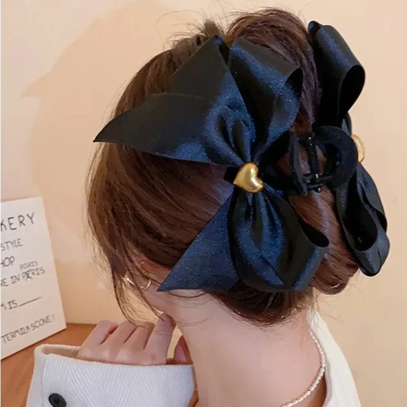 

Black Love Bow Knot Clasp Clip High Grade Curling Hair Clip Female Back Head Spoon Shark Clip Princess Hair Ornament Headwear