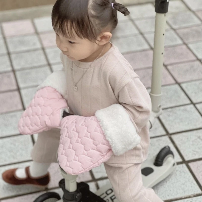 Children Winter Outdoor Scooter Sports Gloves Windproof Thicken Plush Lining Kids Bicycle Handlebar Mittens Baby Hand Warmer