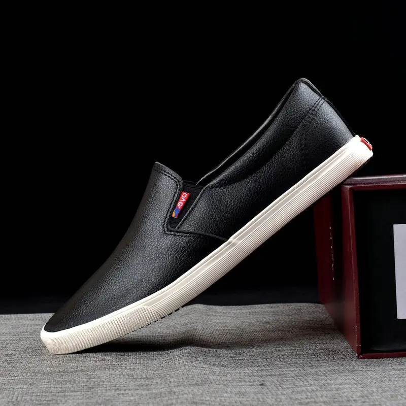 

New Spring / Autumn Men's Casual Leather Shoes Pedal Low-top Men Sneakers Loafers Slip-on Shoes Breathable Mens Shoes