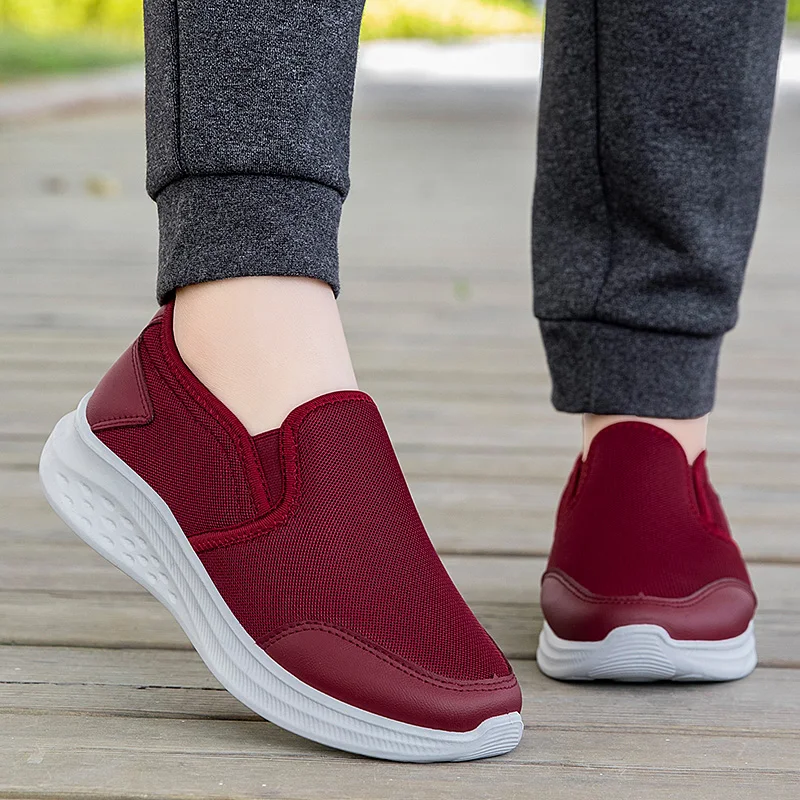 Men Mesh Loafers Walking Shoes Sport Outdoor Flats Light Home Comfortable Breathable Father Sneakers Autumn Winter Size 35-45