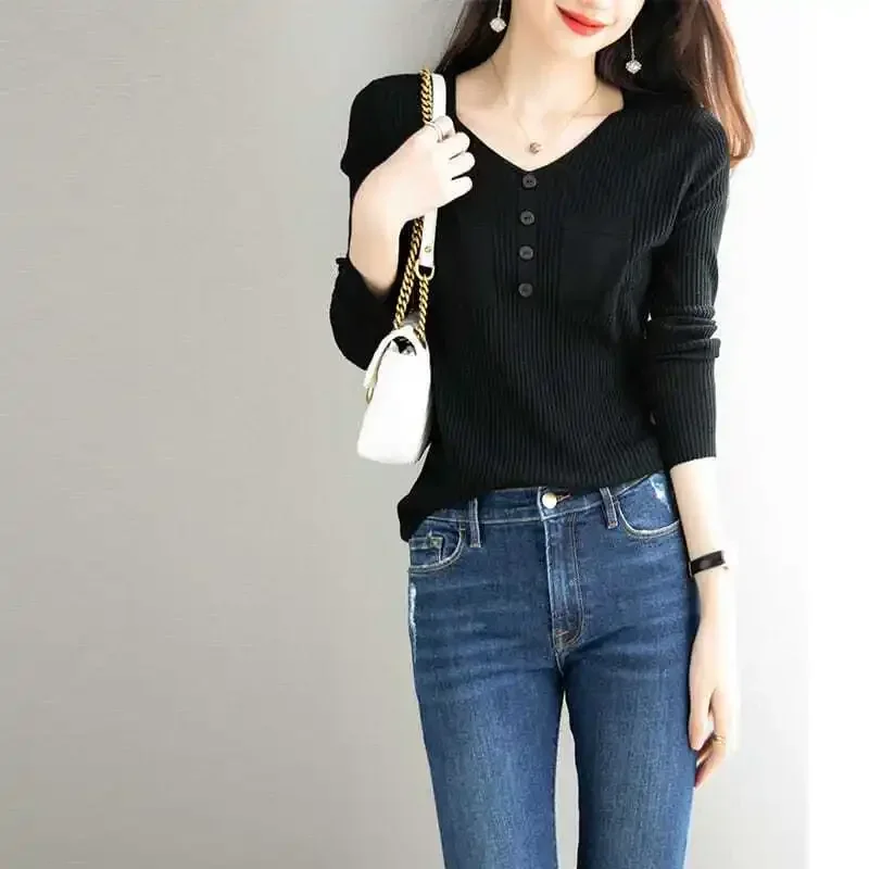 

Khaki Ladies Sweaters Black Knitted Top for Women Pullovers V-neck Winter Button New Knitwear Tall Tops in Free Shipping Offers