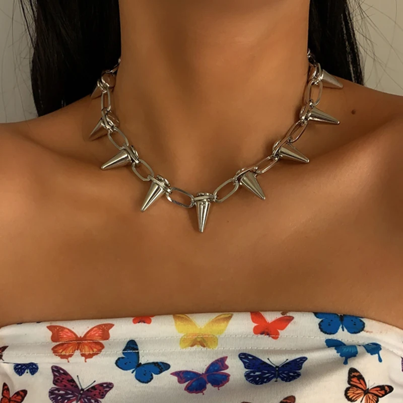 Manfnee Girocollo Punk Con Chiodi In Pelle PU E Lega - Choker Unisex Regolabile Con Fibbia, Colori Multicolore Per Concerti Rock