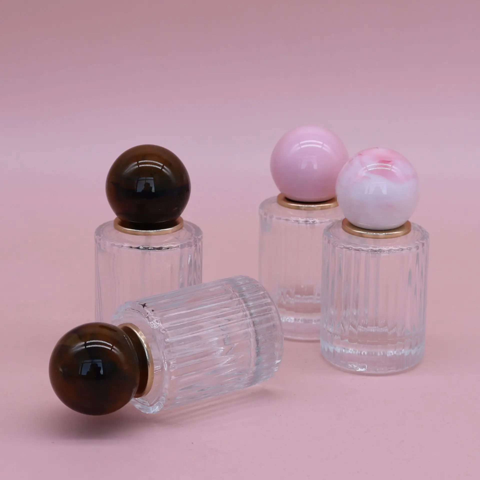 1Pcs 30ML Portable Perfume Refillable Bottle with Glass Body and