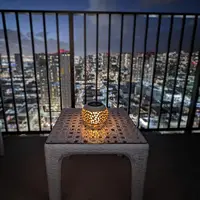 Lampe de Table solaire extérieure lampe à LED à énergie solaire évidé en métal bureau lanterne décorative Patio jardin lumière bureau lumière 2