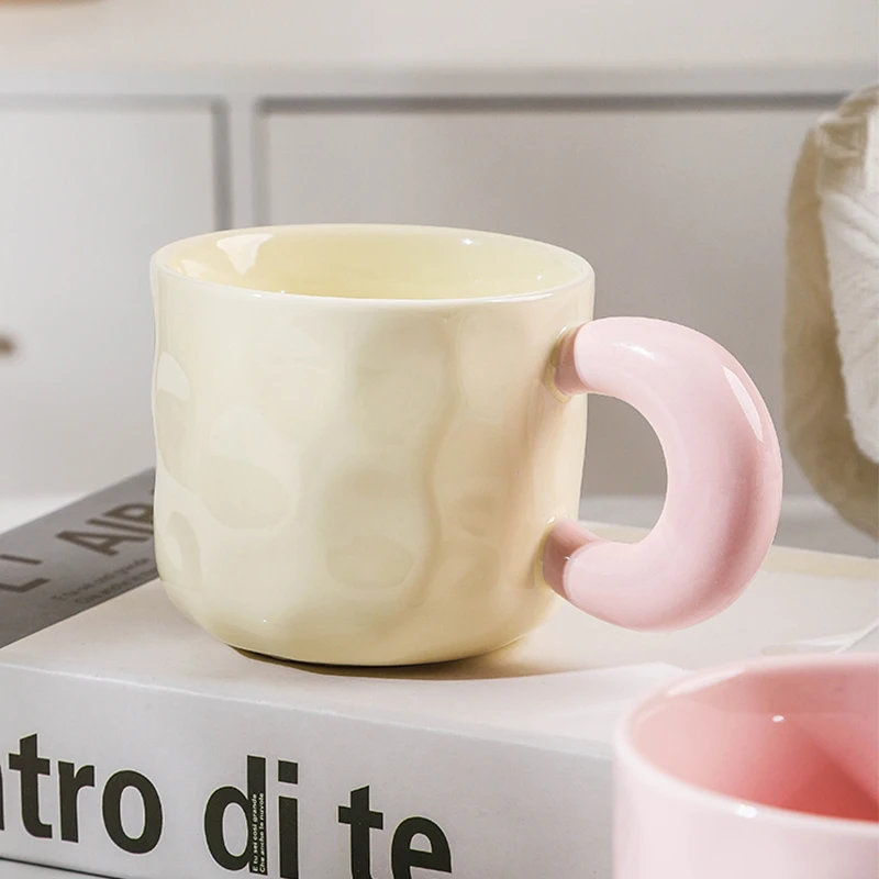 

Кофейные кружки 400 мл, утолщенные керамические стильные чайные кружки конфетных цветов, персонализированные чашки для чая с ручкой, чашки для воды, приспособление, чашка, простой подарок