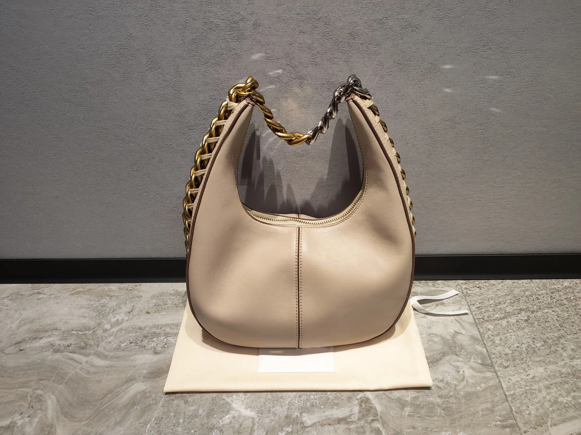 2024 high quality  Women's Bag Trend Single Shoulder Messenger Chain Bag  Women's Handbag Fashion Brand Bag