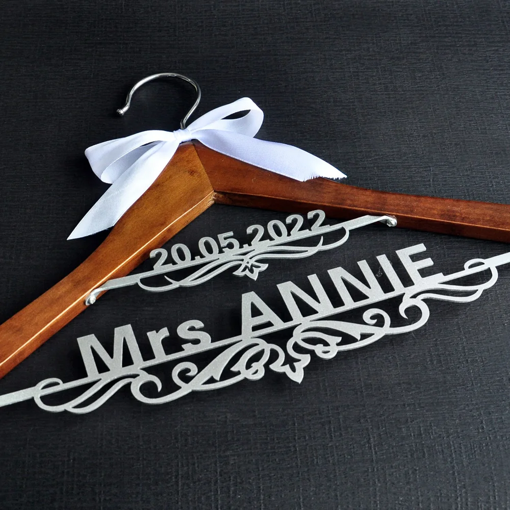

Custom Wedding Dress Hanger, Personalized Wedding Hanger, Wooden Bridal Hanger, Wedding Party Decoration Gift