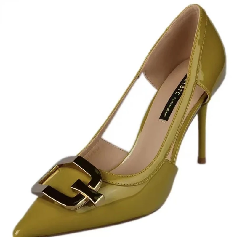 Signature Pump - Women - Shoes