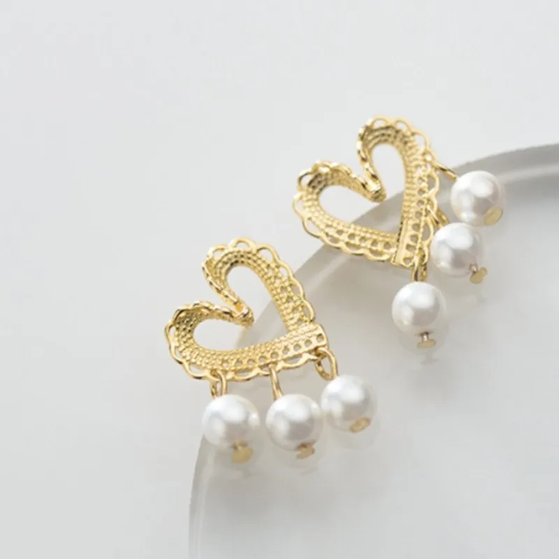 New Fashion Y2K Heart Pearl Stud Earrings for Women Vintage Silver Color Statement Ear Party Jewelry Gifts