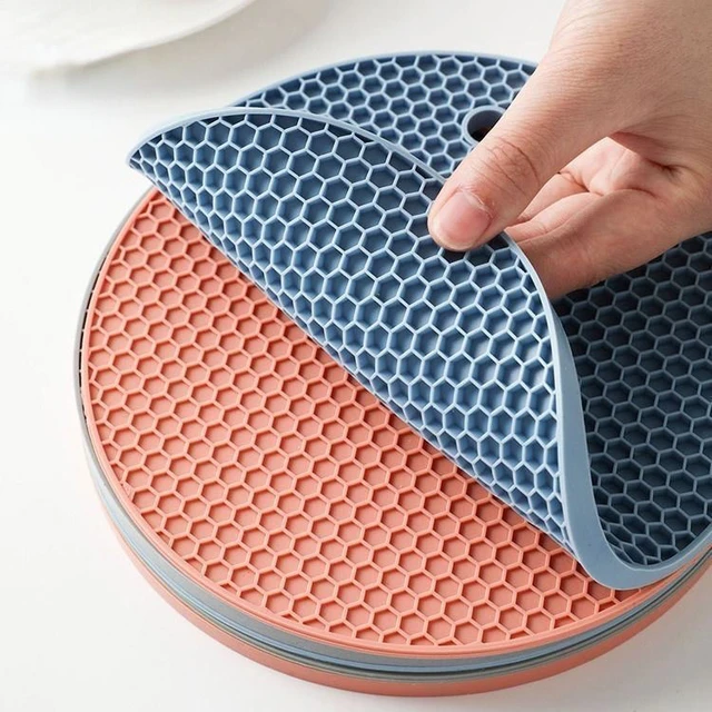 17/14 Cm Kerek Szilikon Asztal Szőnyeg Extra Vastag Placemat Nyitott Kannák Méhsejt Forró Pad Kávéskanna Kreatív Konyhai Edény Tartó