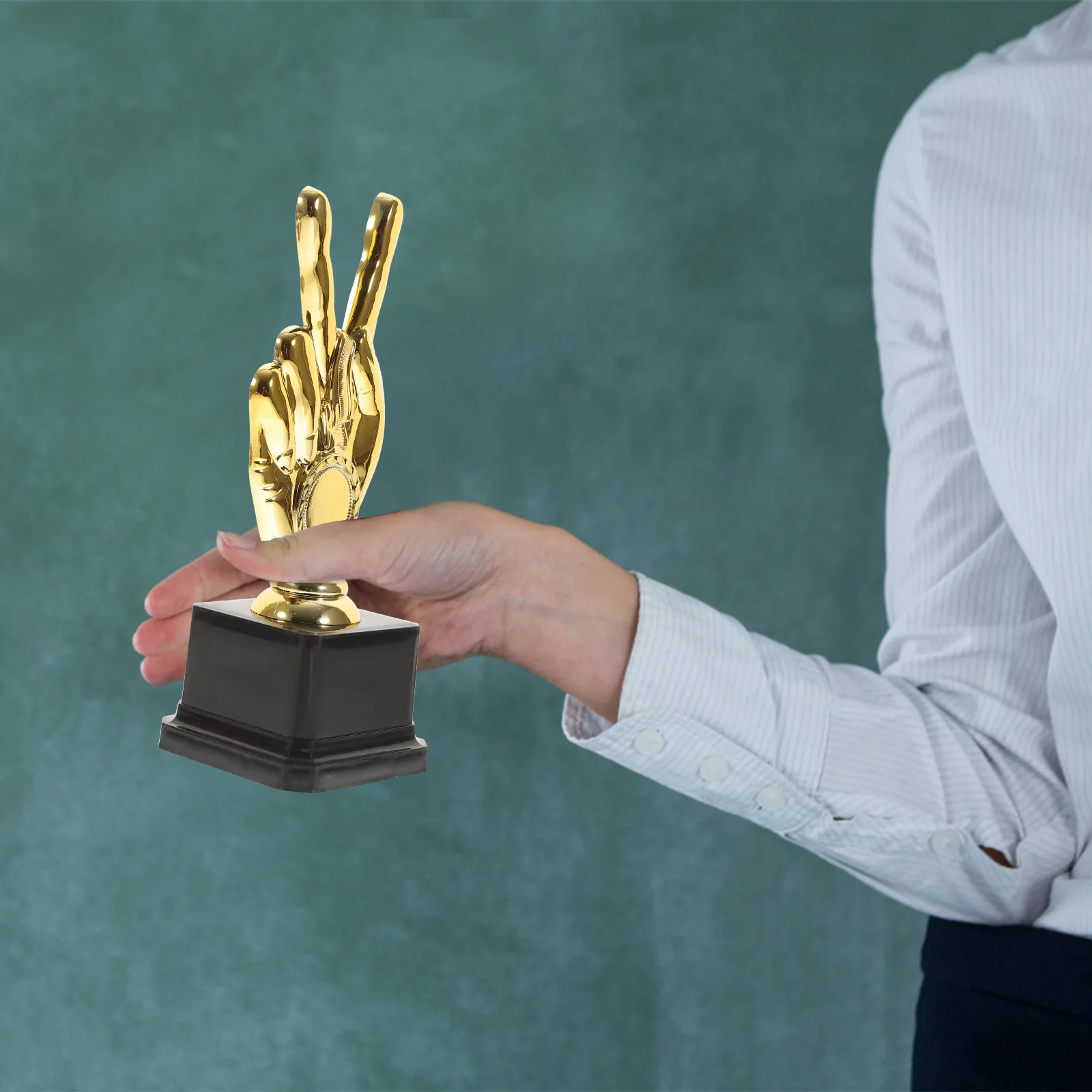 Рисунок 6 - Школьный трофей 18