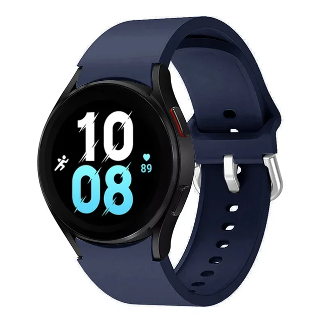 Versatile 20mm Silicone Watch Strap in Classic Design
