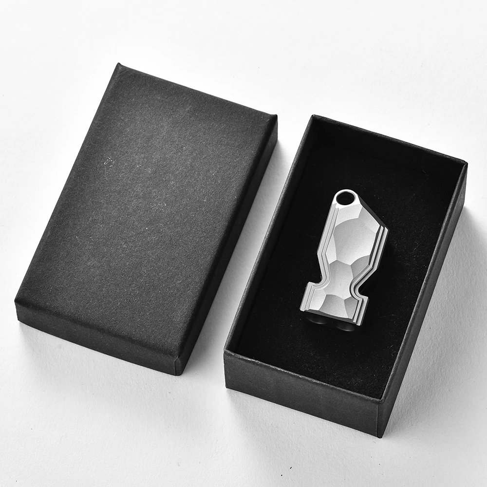Titanium Emergency Survival Whistle Super Powerful 120 ~ 130 dB