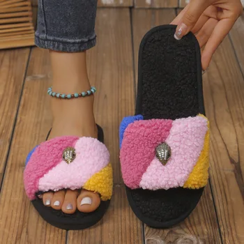 New Flat Sandals Women Luxury 1