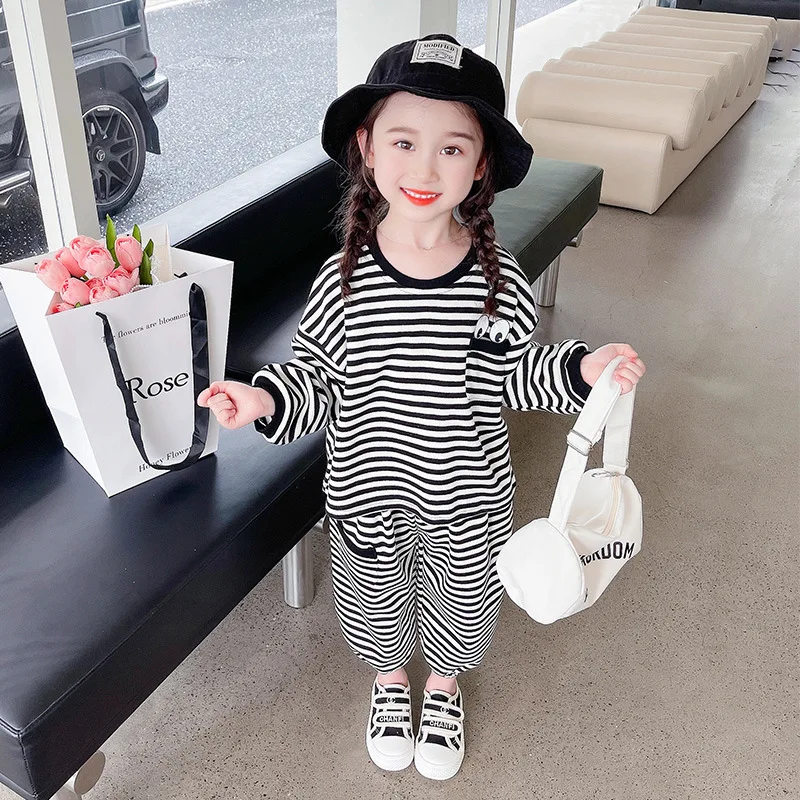 

Girls Set Autumn 2023 New Korean style Childrens Stripe Autumn Fashion Baby Casual Wear Two Piece Set Girls Cotton Sets