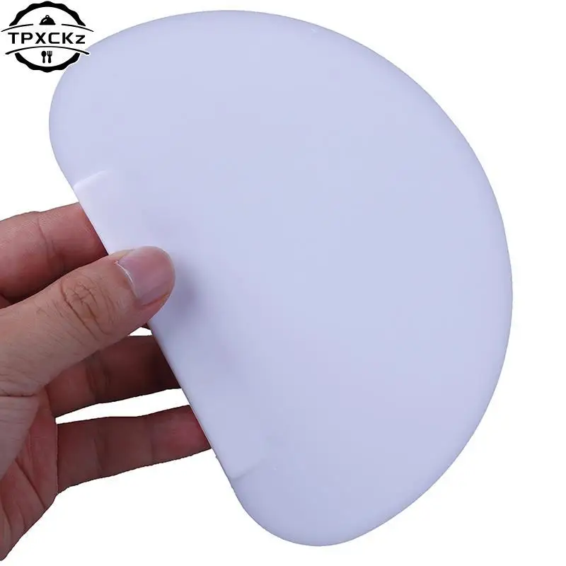 Round Plastic Dough Pizza Cutter Pastry Slicer Blade Gift Bread Pasty Scraper Blade Kitchen Tools 1pc 15*10cm