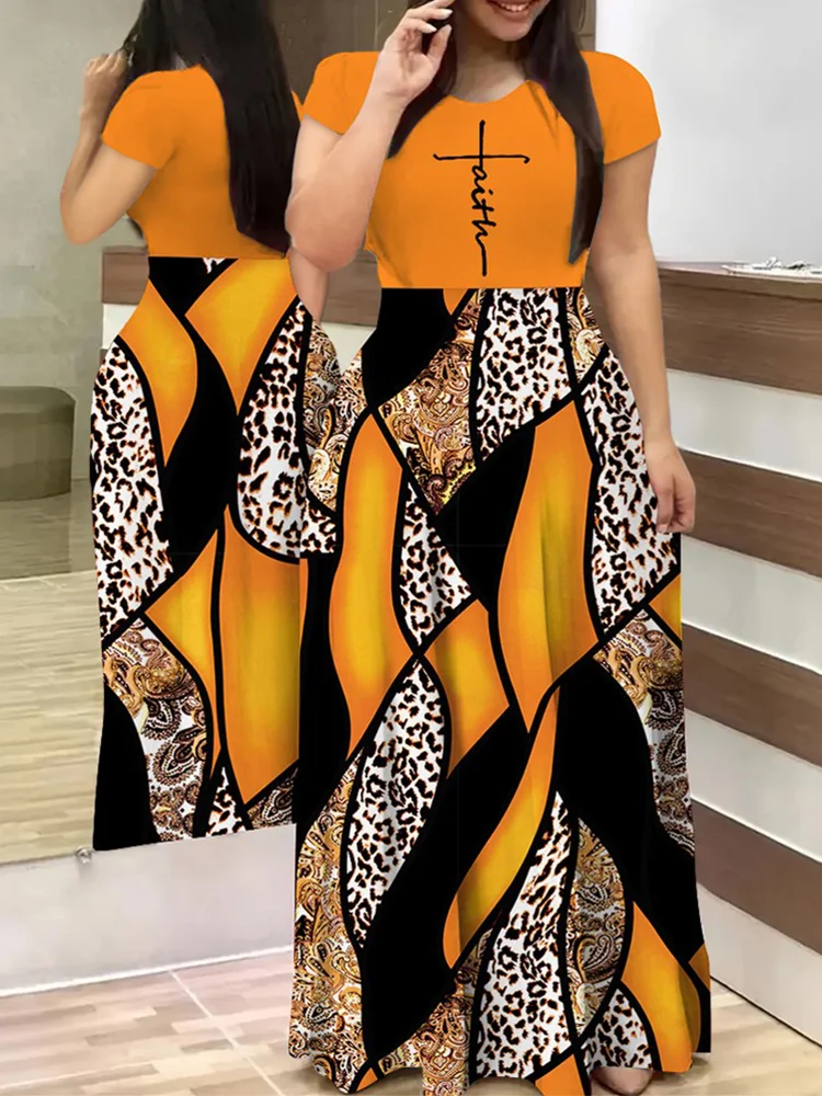 Plus Size Contrast Floral Print Round Neck Maxi Dress