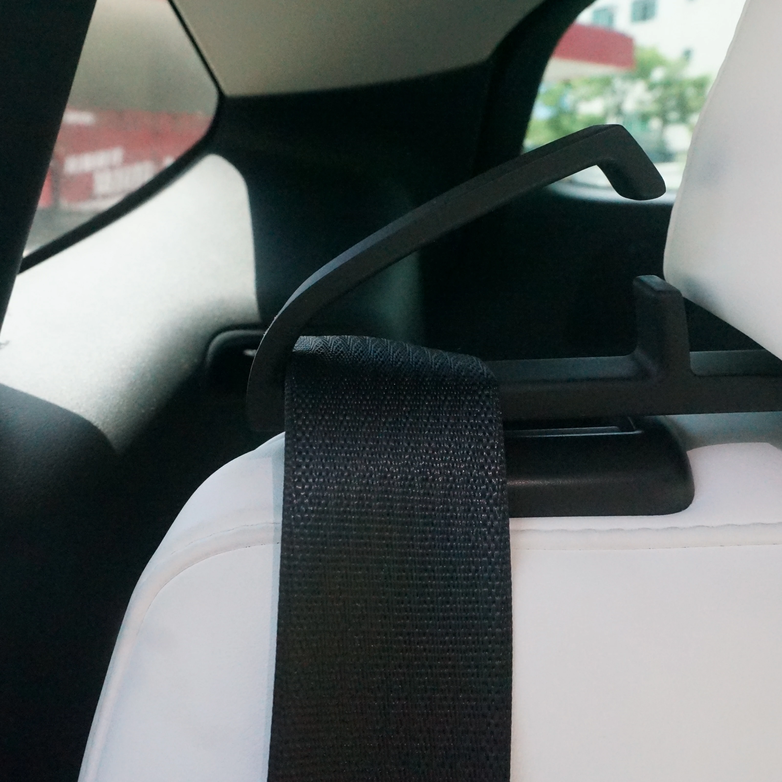2 pack Seat Belt Bracket for Tesla Model Y 2020-2023 Backseat Seatbelt Guide Holder