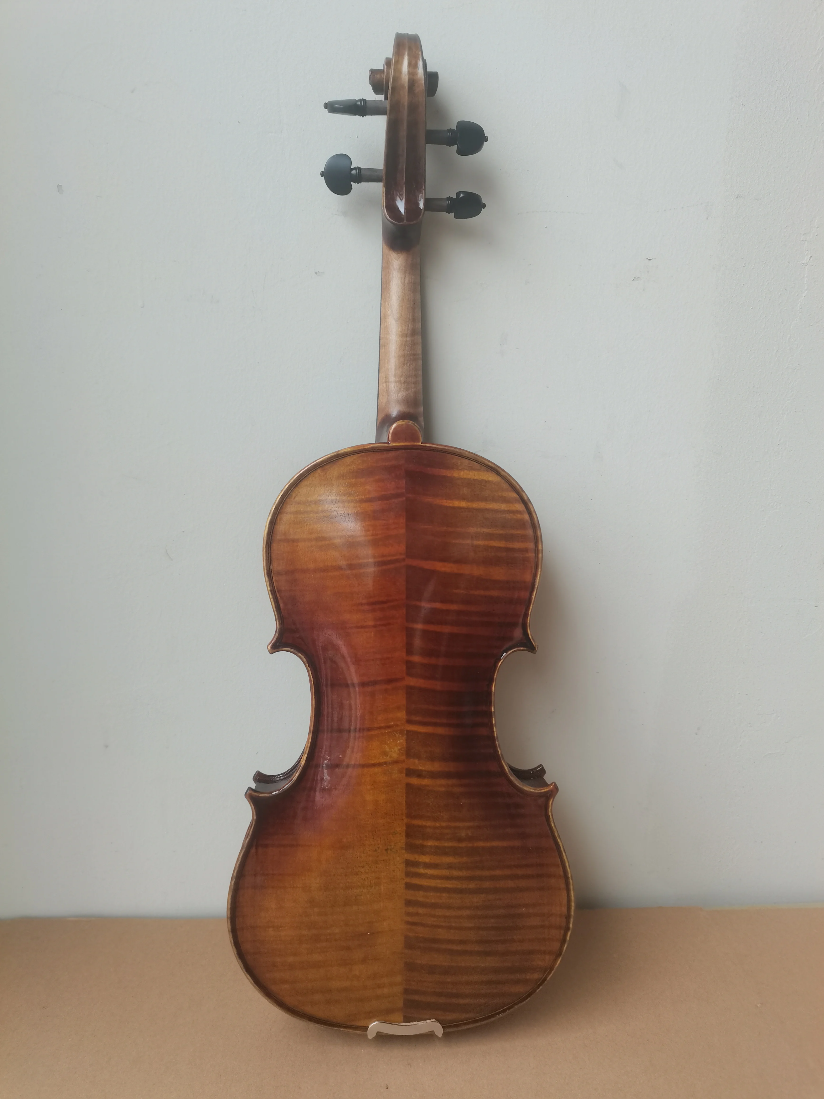 

Клен с богатым пламенем! Сильный тон! Скрипка ручной работы 100% 4/4, профессиональные музыкальные инструкции, скрипка с искусственным луком, бесплатная доставка