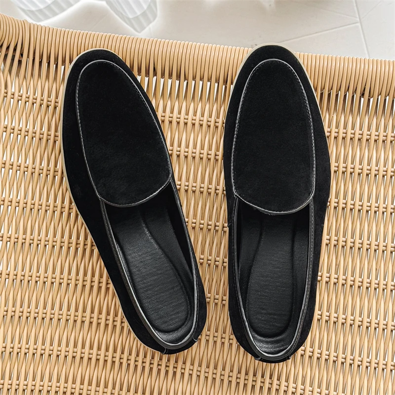 Fashion Men's Classic British Style Loafers Moccasins Men Casual Shoes Suede Leather Mens Light Comfortable Driving Flats