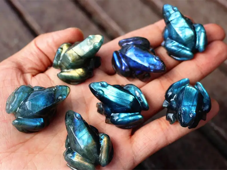 1.4" Natural Labradorite Carved frog, Blue Flashy Labradorite Frog, Frog Carving, Riki Healing, Home Decor, Crystal gift 1PC