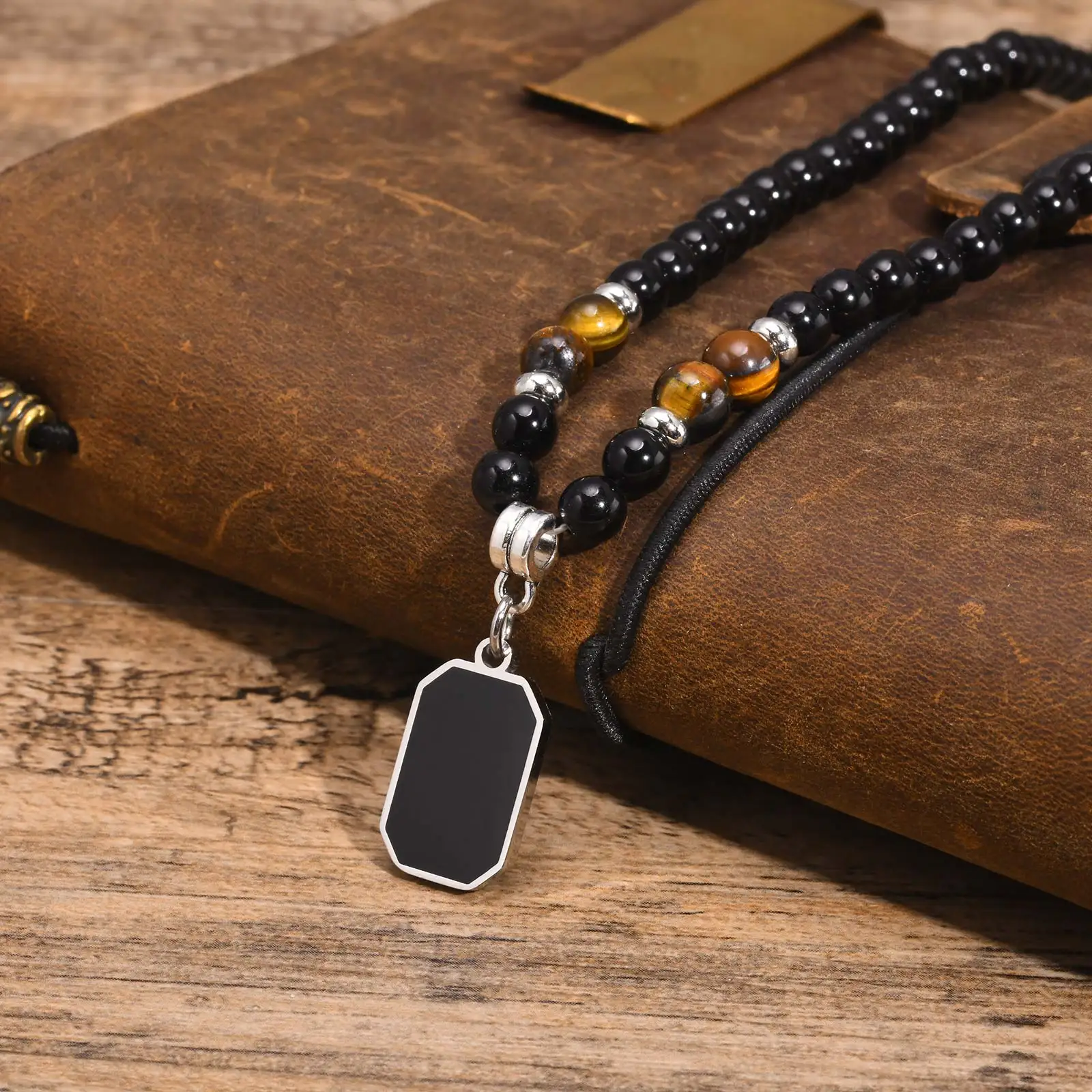 Schwarze geometrische Anhänger-Halsketten für Männer und Jungen, Tigerauge-Strang-Perlen-Halskette, wasserdichter Edelstahl-Schmuck – Detail 5