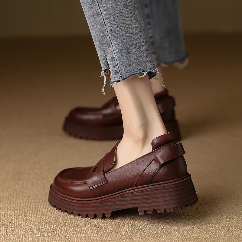 

2022 Fall Women Shoes Round Toe Med Heel Loafers Genuine Leather Shoes Women Slip-on Pumps Female Shoes Womens Platform Heels